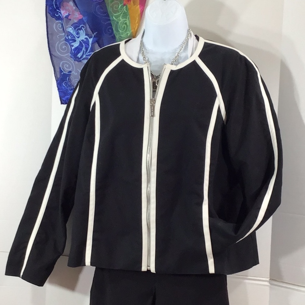 MMK b/w stripe cropped zip front jacket 16W